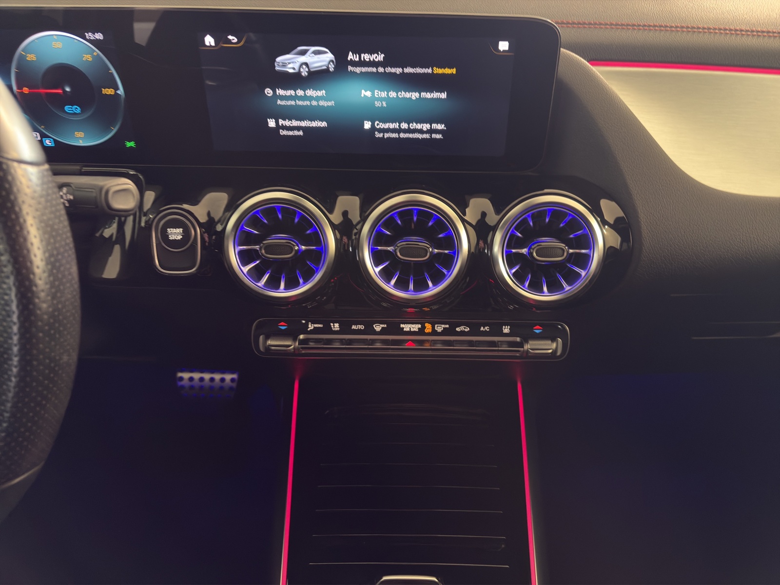MERCEDES-BENZ EQA 350 AMG Line 4Matic-image-14