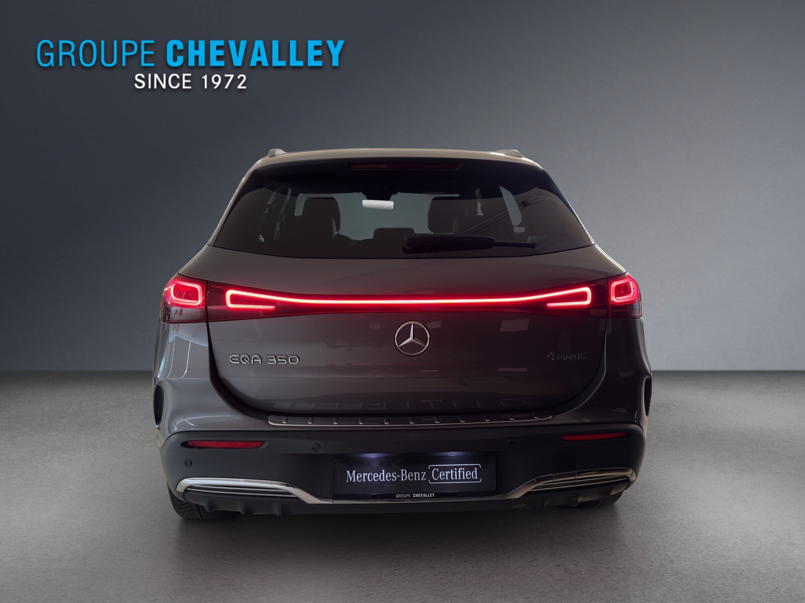 MERCEDES-BENZ EQA 350 AMG Line 4Matic-image-4