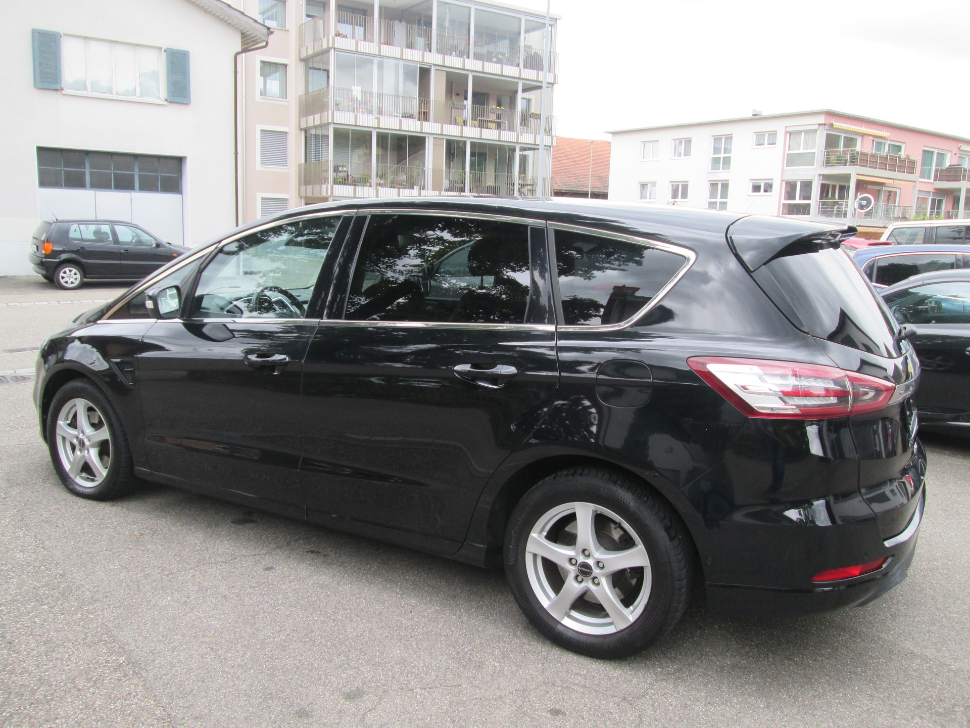 FORD S-Max 2.0 TDCi Titanium AWD PowerShift-image-2