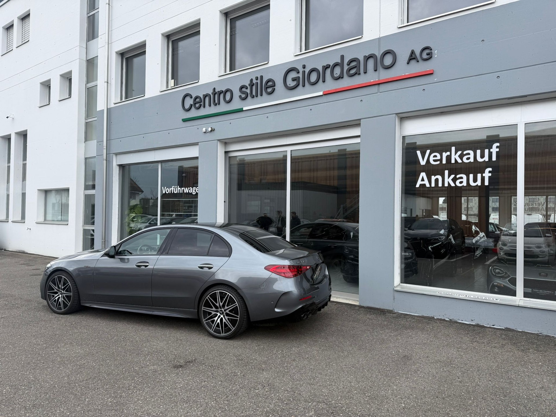 MERCEDES-BENZ C 43 AMG 4Matic-showroom-element-2