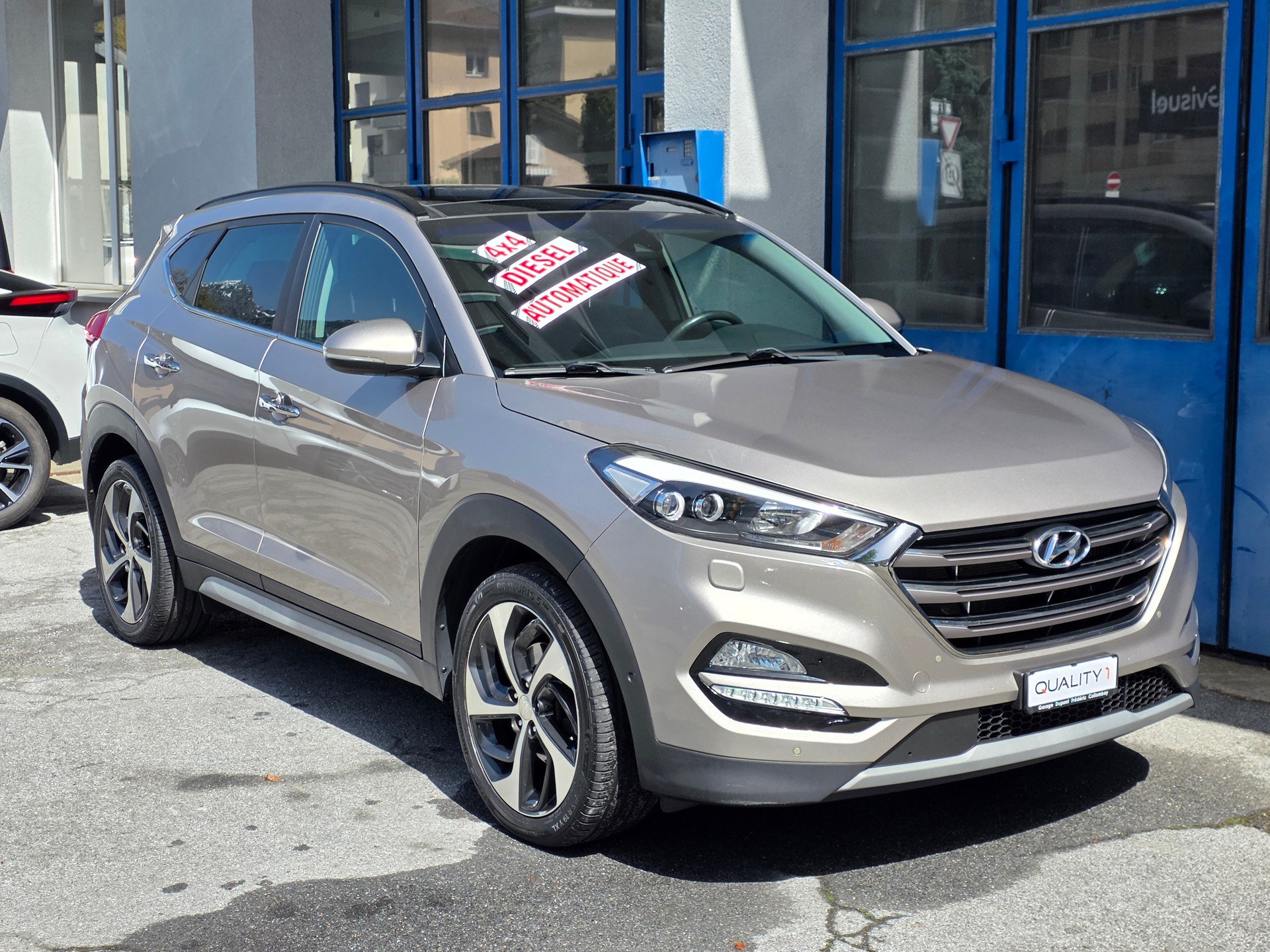 HYUNDAI Tucson 2.0 CRDI Vertex 4WD Automatic-image-9
