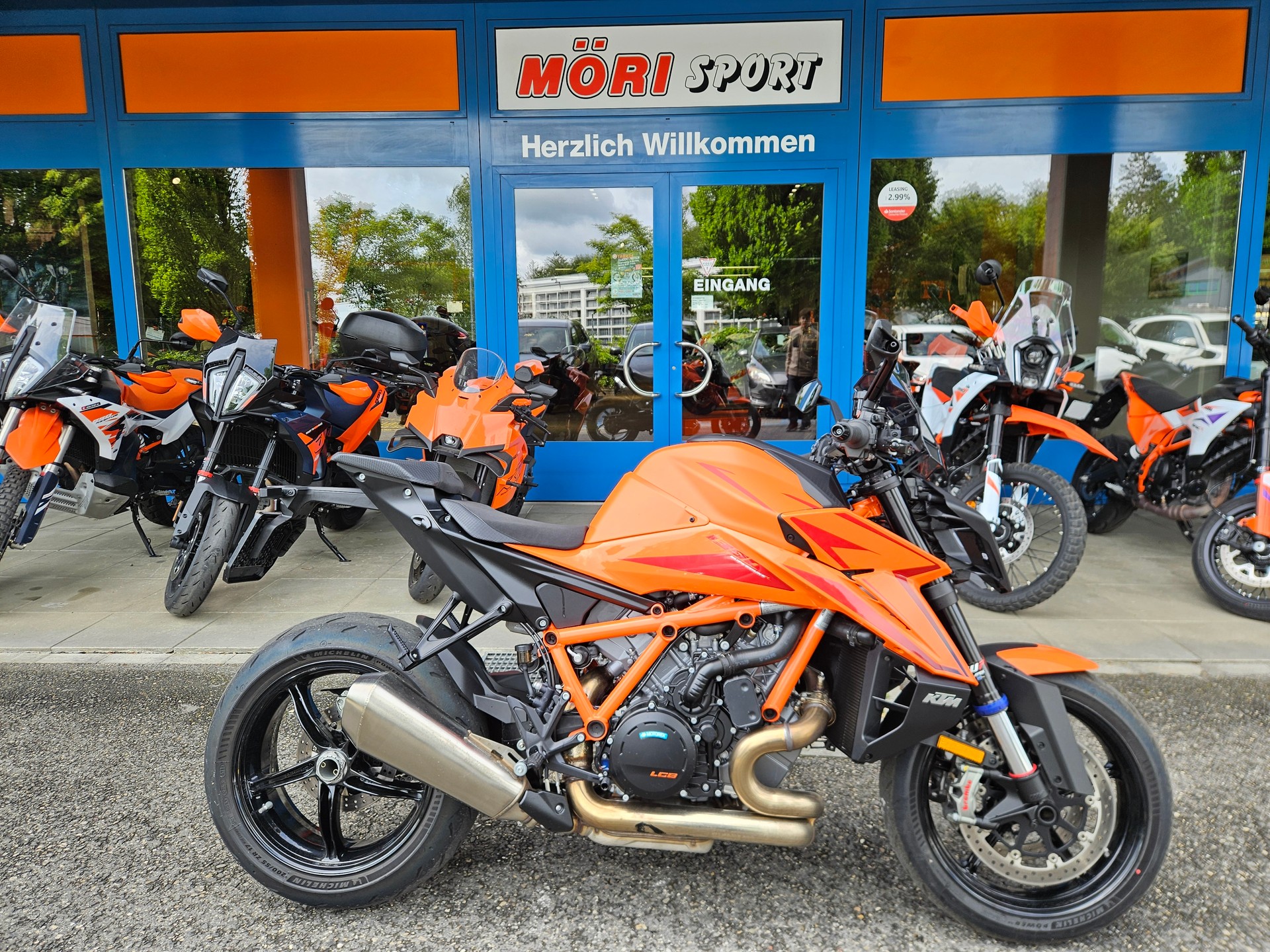 KTM 1390 Super Duke R-image-0