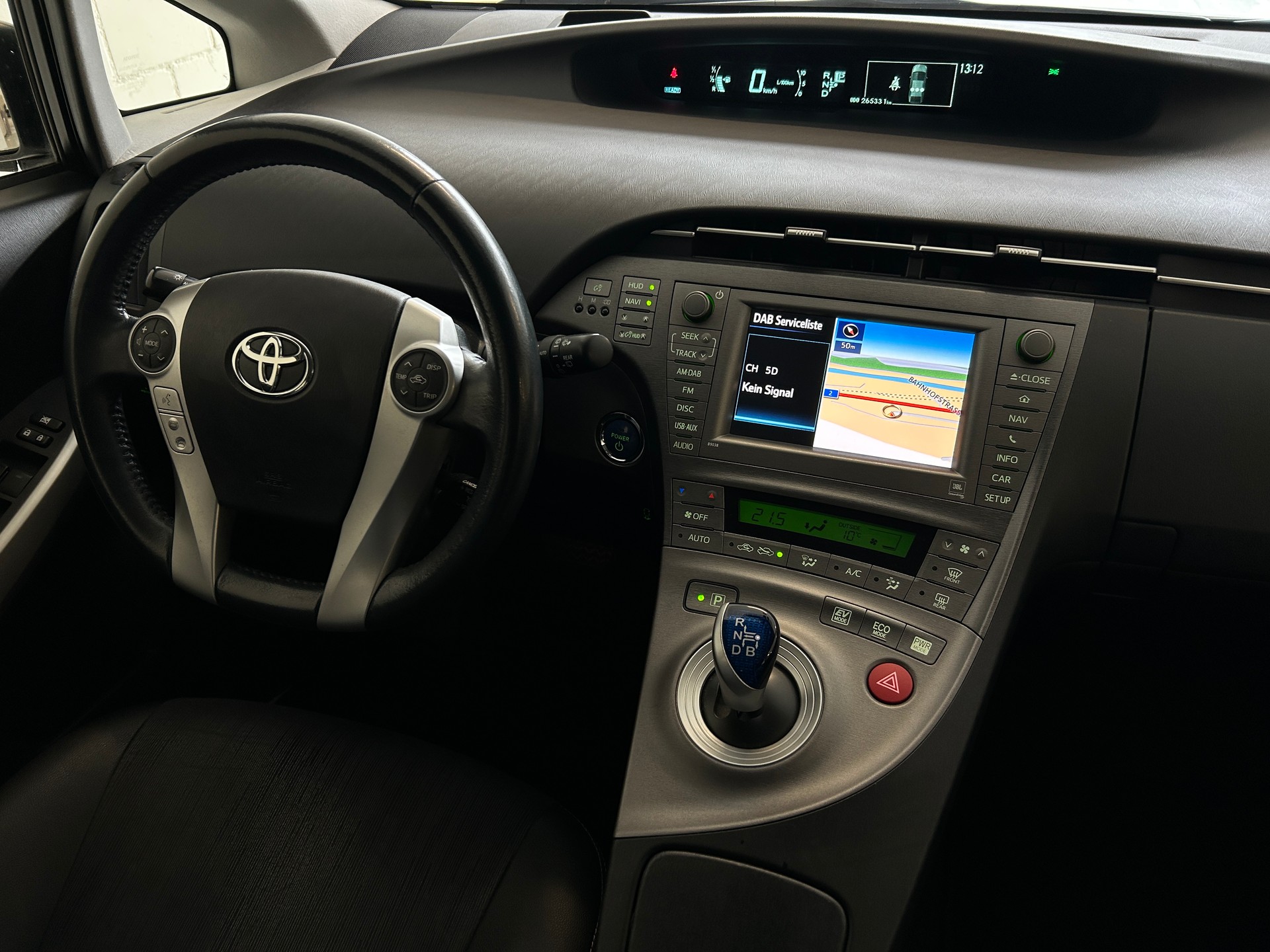 TOYOTA Prius 1.8 16V HSD Sol Premium-image-8