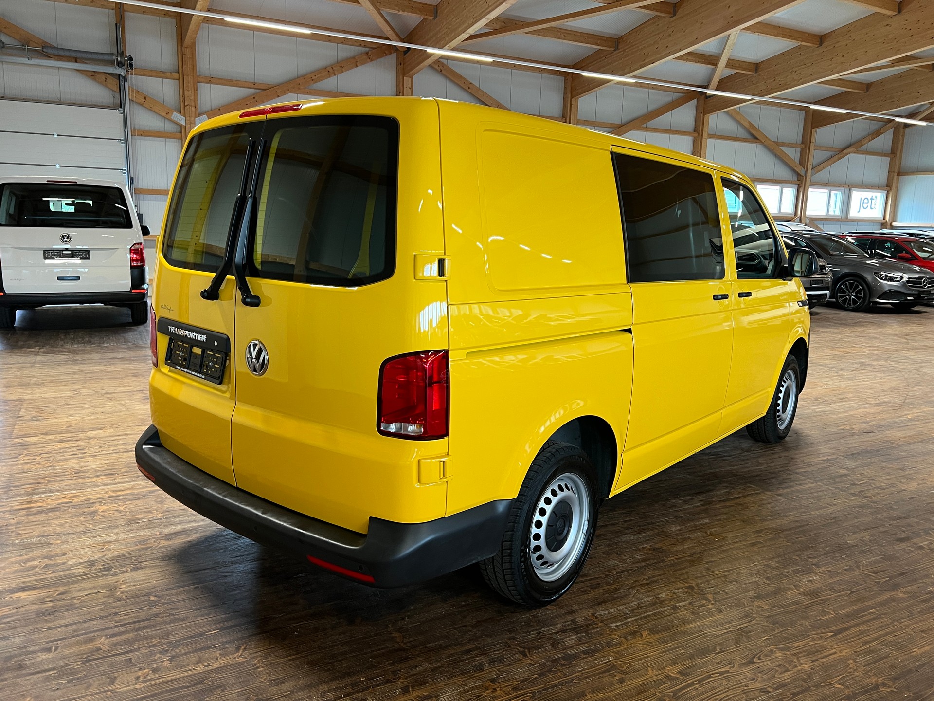 VW T6.1 2.0 TDI Entry-image-4