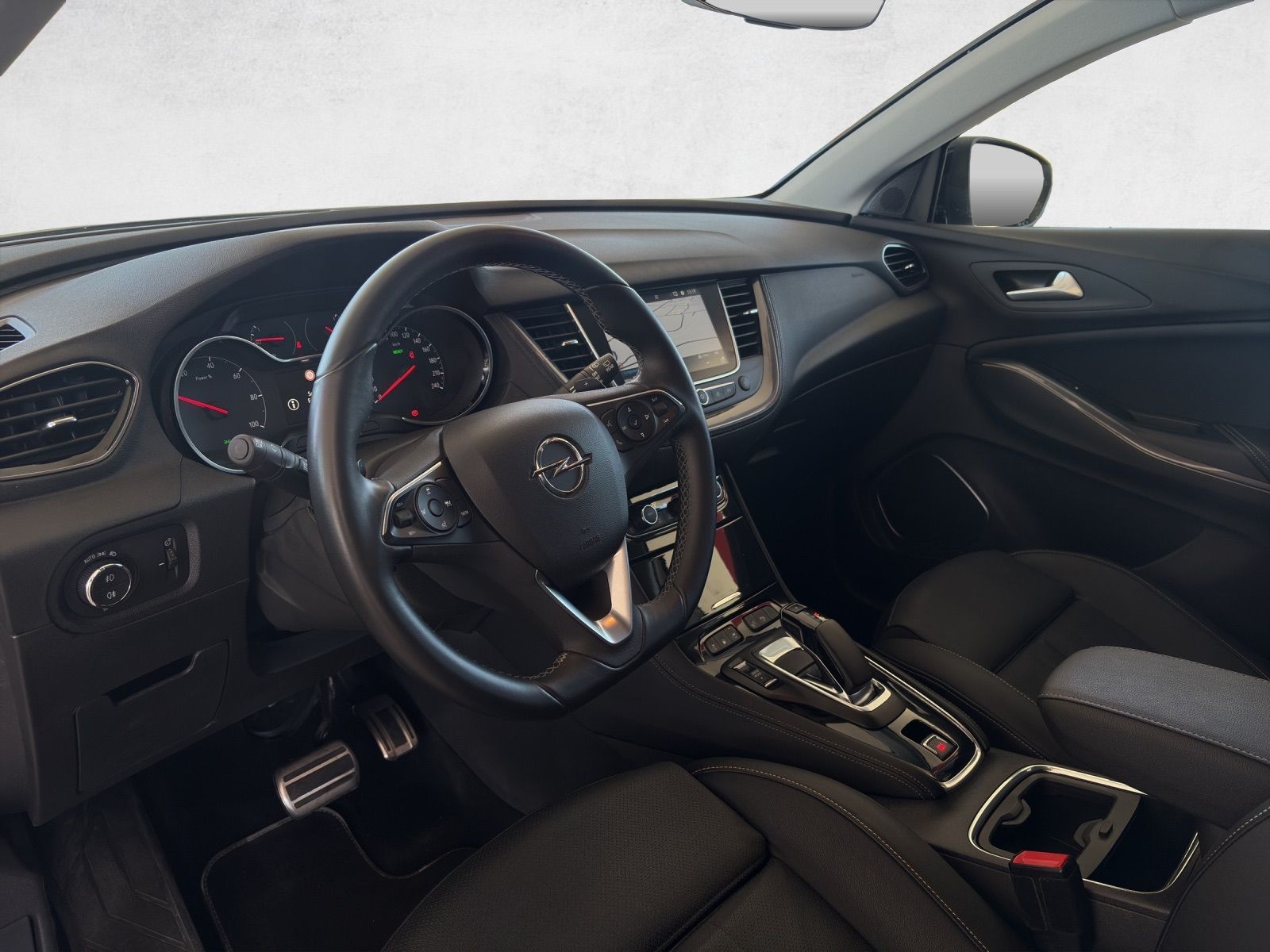 OPEL Grandland X 1.6 Hybrid4 Ultimate Automatik-image-8