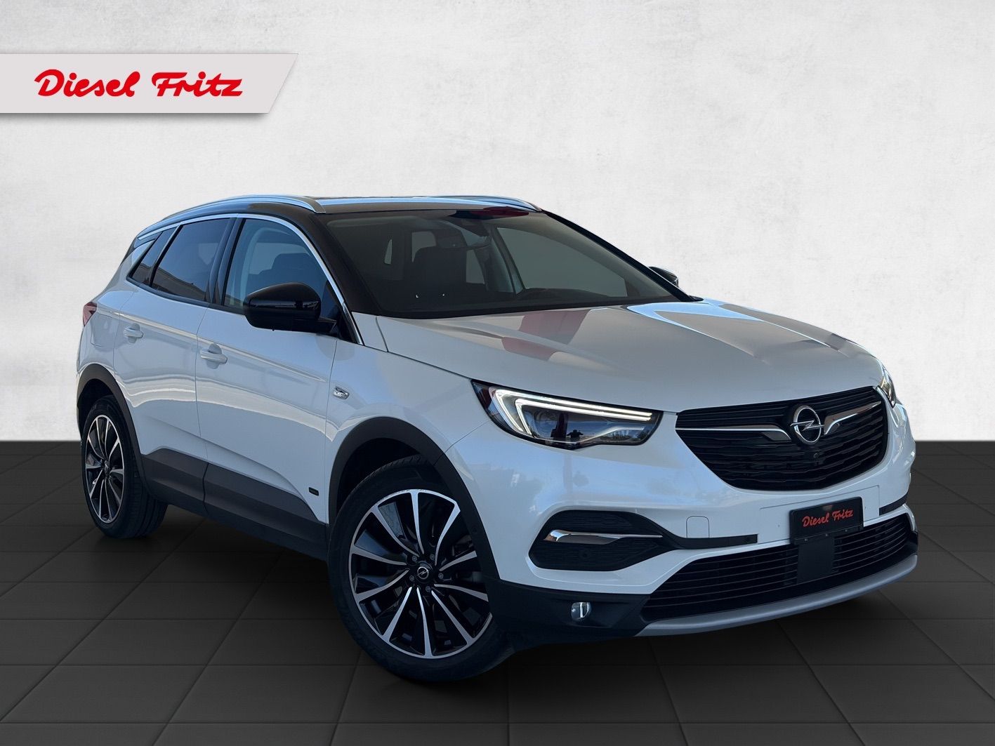 OPEL Grandland X 1.6 Hybrid4 Ultimate Automatik-image-6