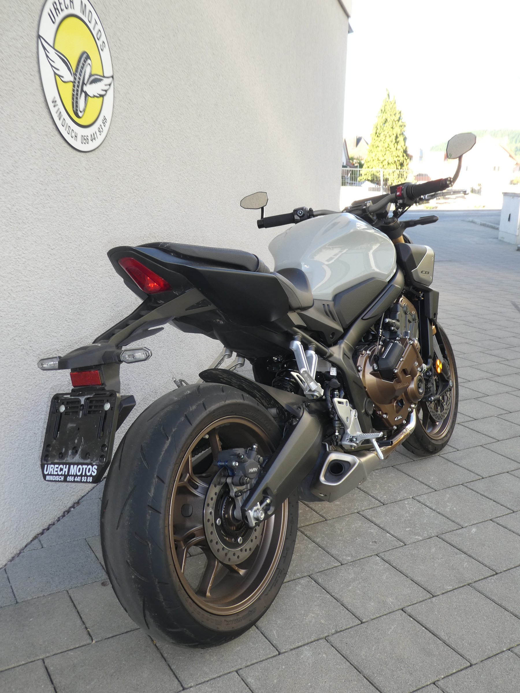 HONDA CB 650 R E-Clutch-image-2