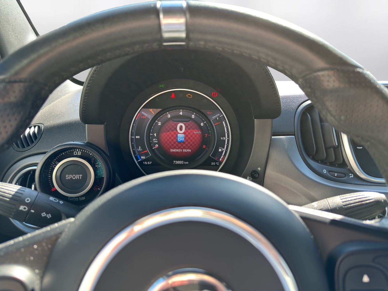 FIAT 695C 1.4 16V Turbo Abarth XSR Yamaha Dualogic-image-7