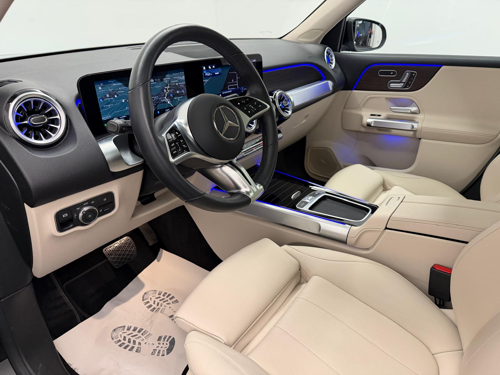 MERCEDES-BENZ EQB 300 Edition1 4Matic-image-9