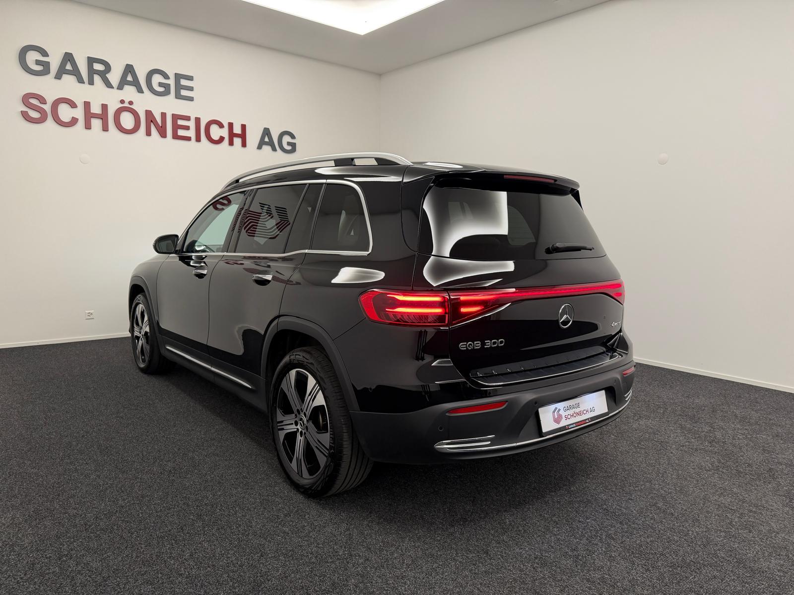 MERCEDES-BENZ EQB 300 Edition1 4Matic-image-6