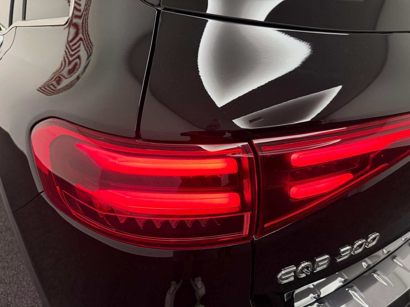 MERCEDES-BENZ EQB 300 Edition1 4Matic-image-7