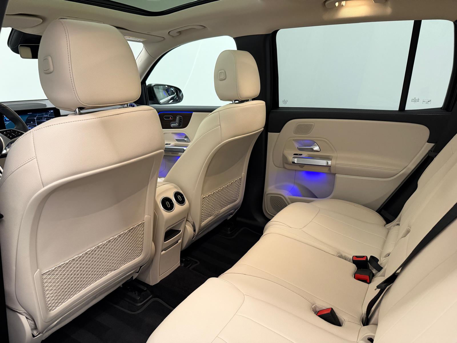 MERCEDES-BENZ EQB 300 Edition1 4Matic-image-18