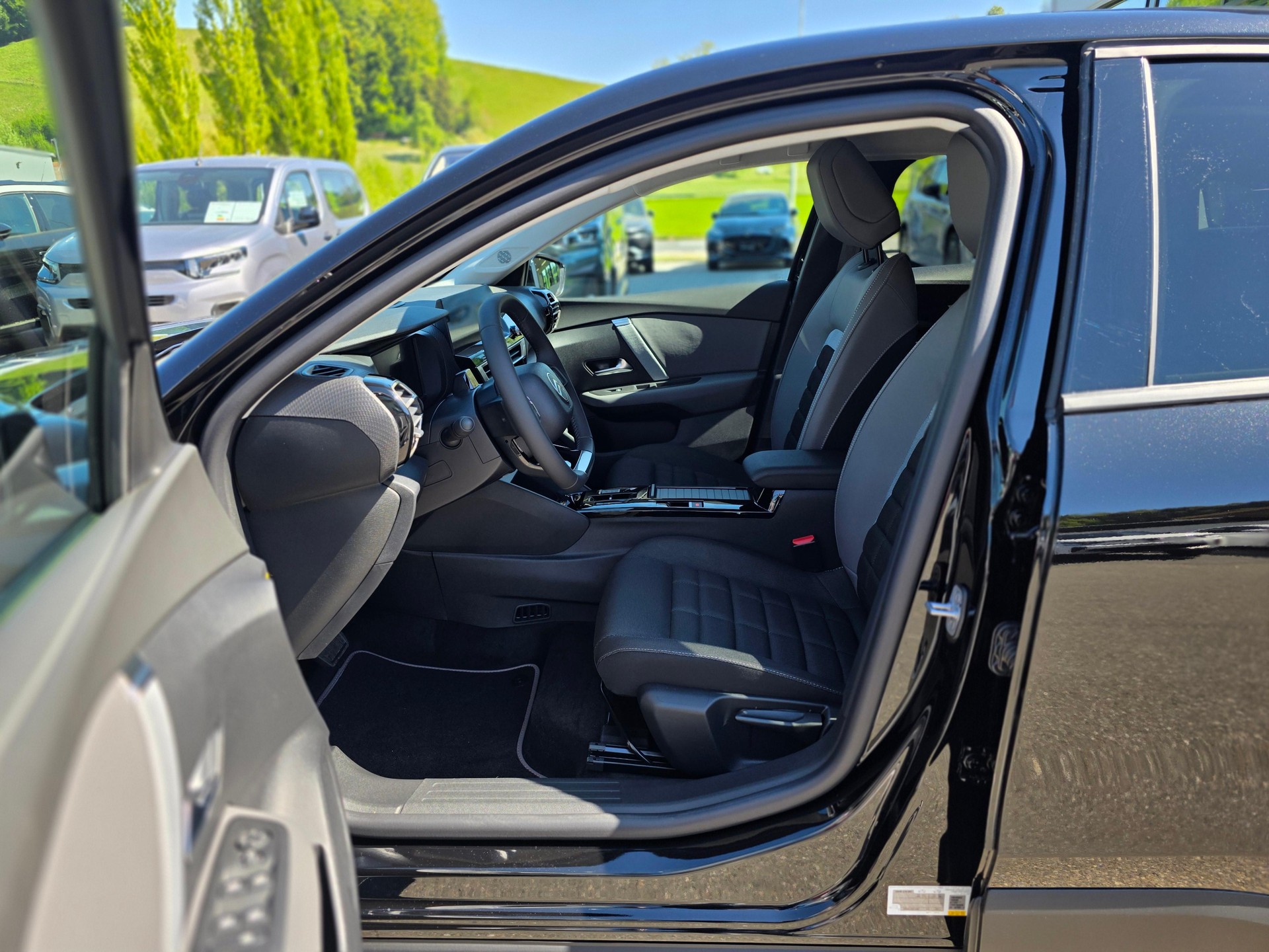 CITROEN C4 1.2 Hybrid Collection-image-10
