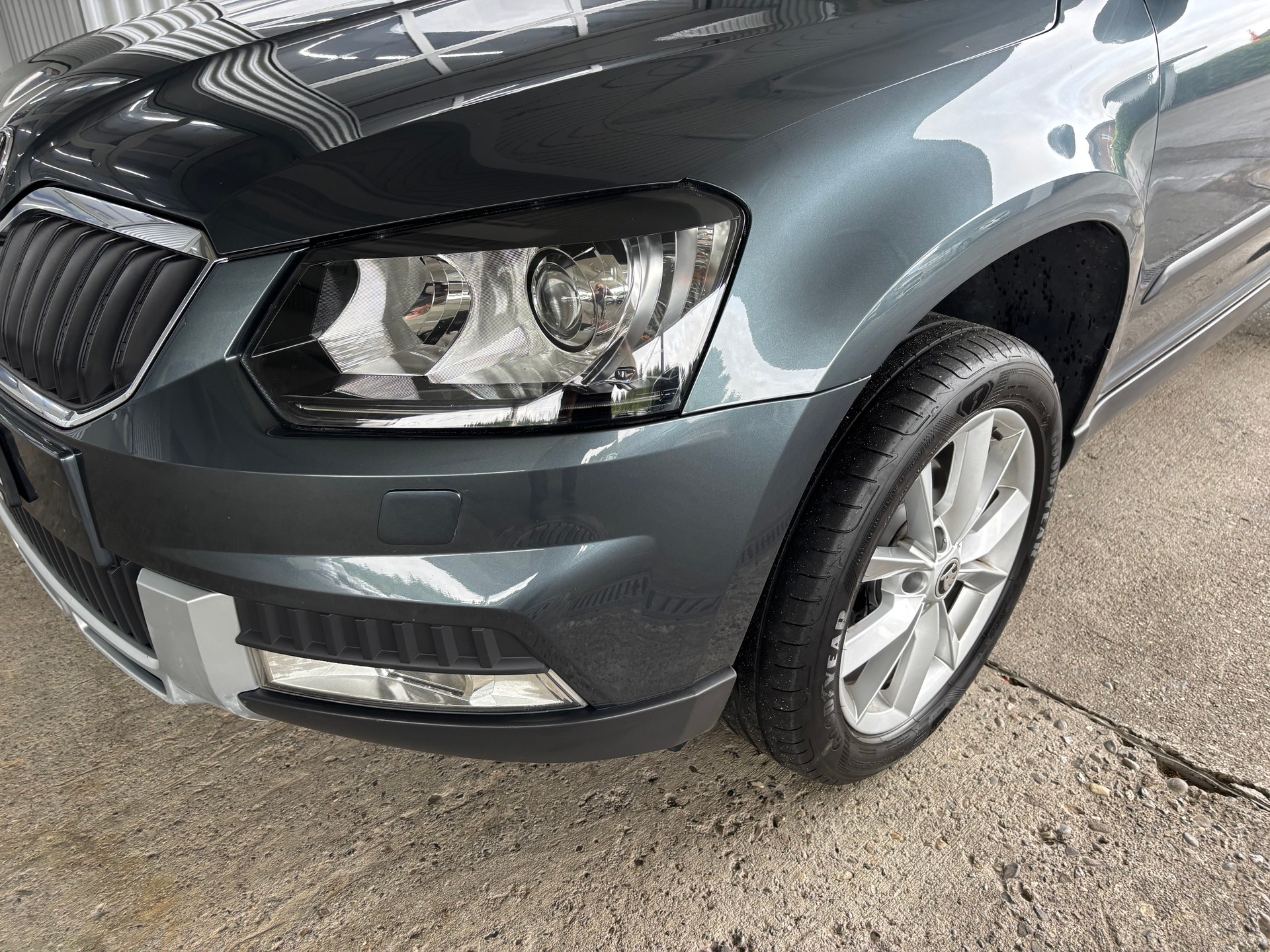SKODA Yeti 2.0 TDI Outdoor Swiss Joy 4x4 DSG-image-4