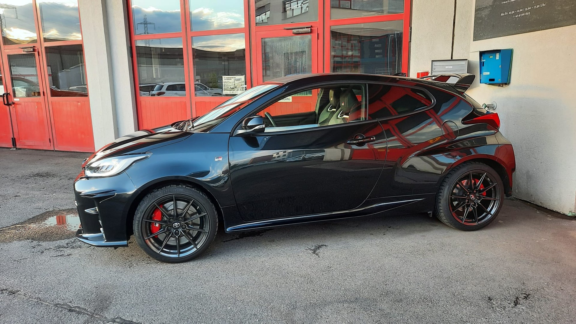 TOYOTA Yaris 1.6 Circuit Packet-showroom-element-2