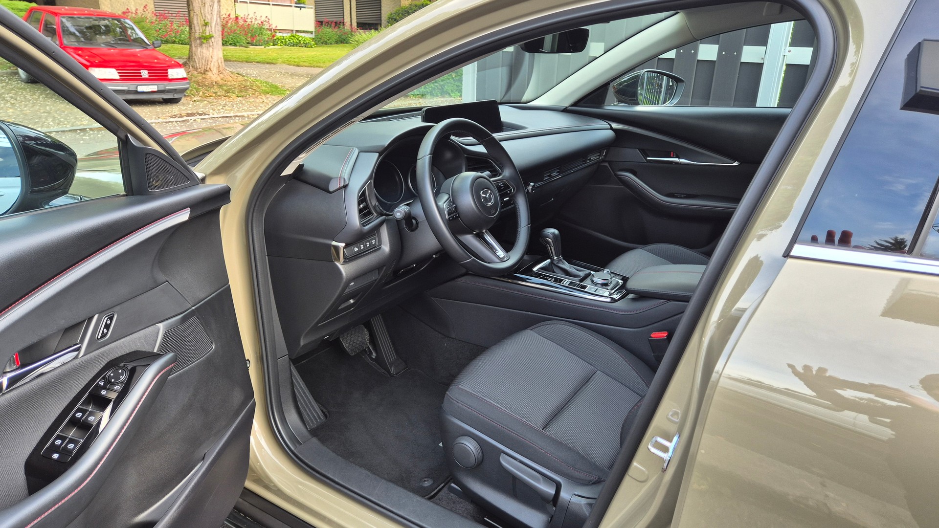 MAZDA CX-30 SKYACTIV-X 186 M Hybrid Homura AWD AT-image-6