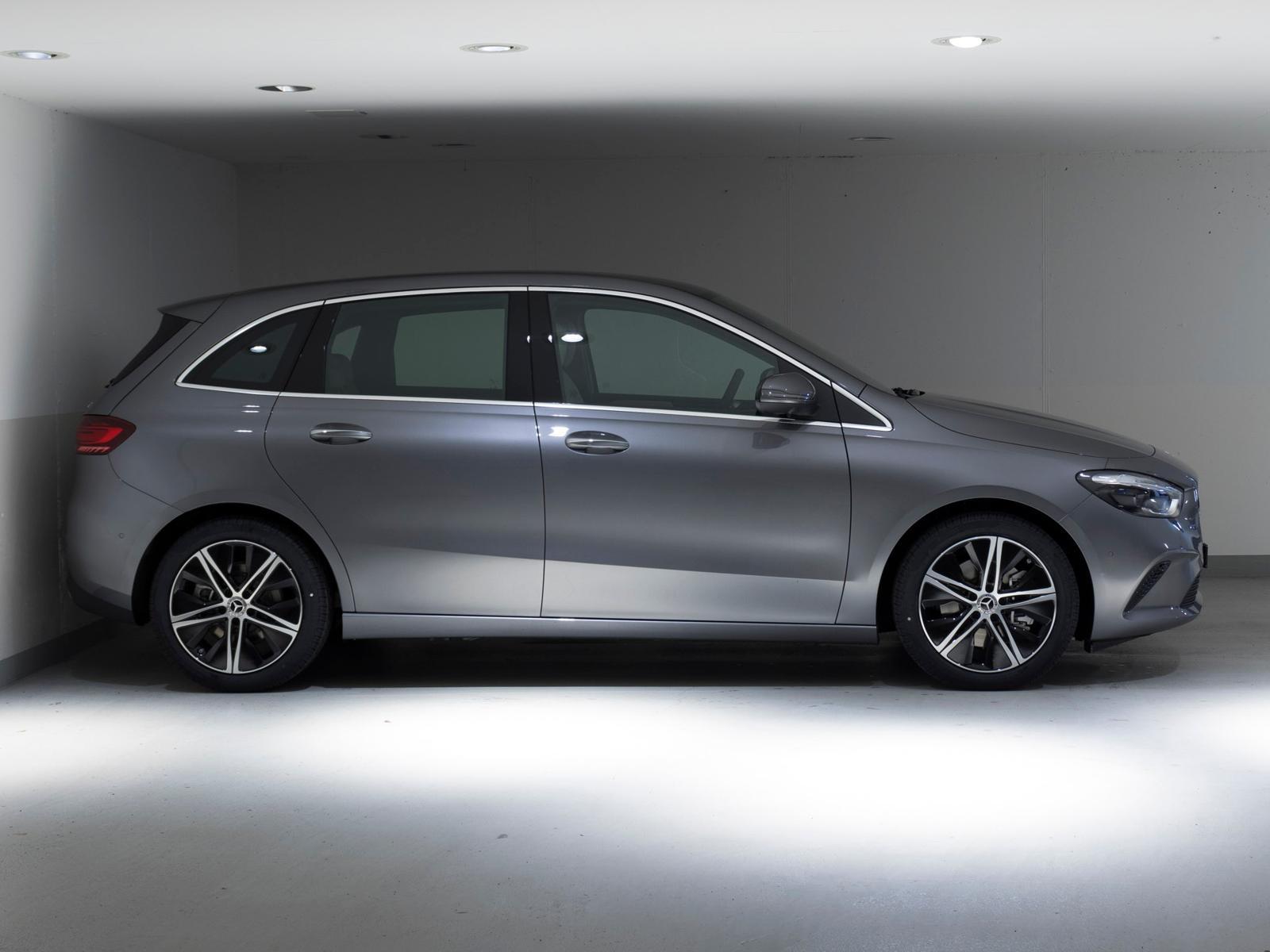 MERCEDES-BENZ B 250 4MATIC-image-1