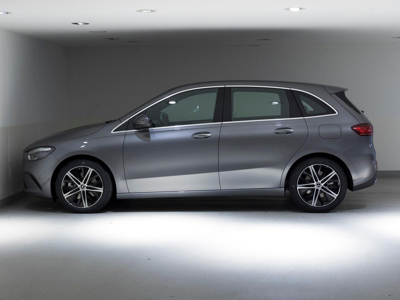 MERCEDES-BENZ B 250 4MATIC-image-5