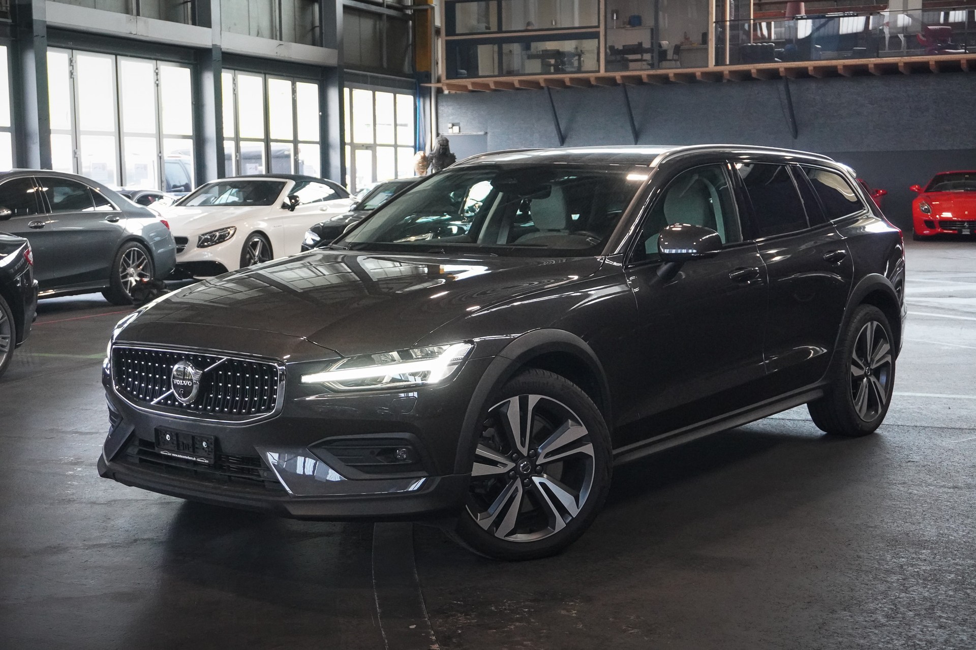 VOLVO V60 Cross Country B5 Mild Hybrid Plus AWD Geartronic