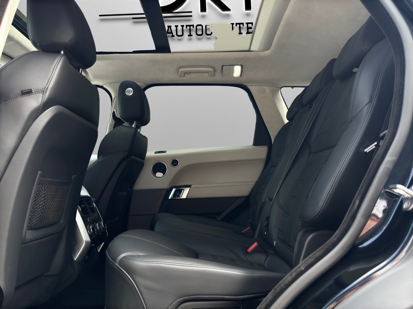 LAND ROVER Range Rover Sport 3.0 SDV6 Autobiography Automatic-image-10