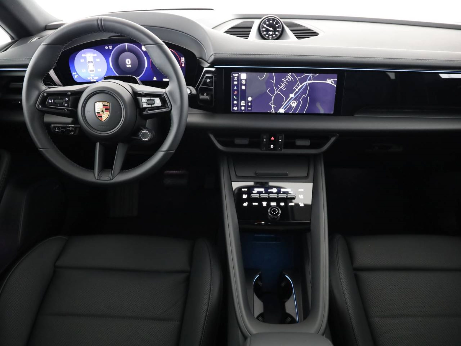 PORSCHE Macan 4-image-4