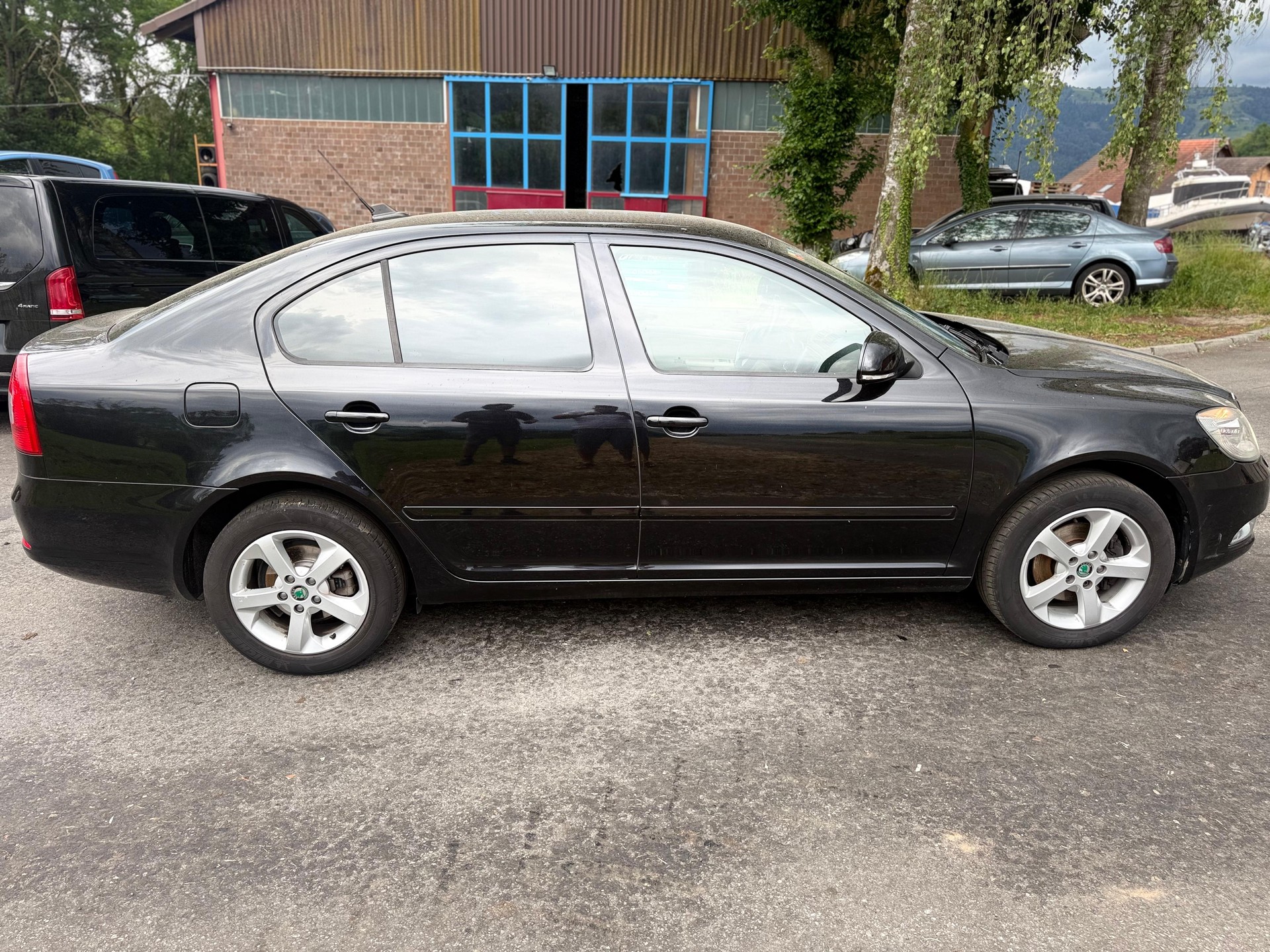 SKODA Octavia 1.8 TSI Ambition DSG-image-3