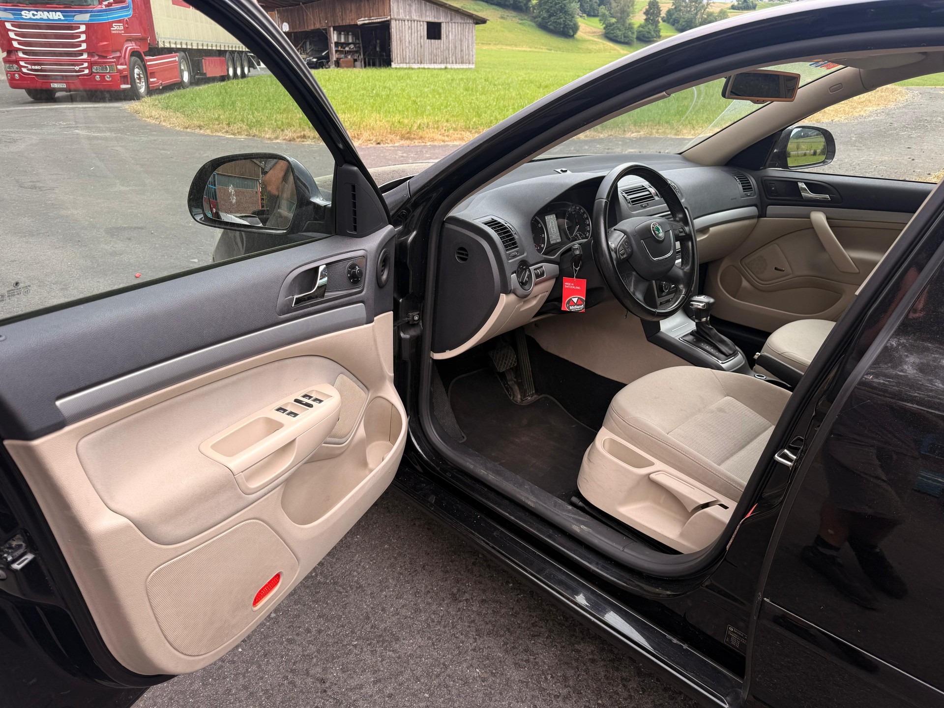 SKODA Octavia 1.8 TSI Ambition DSG-image-10