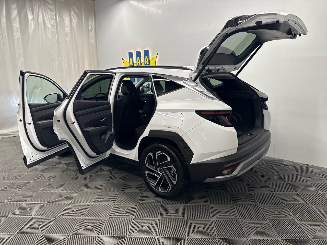 HYUNDAI Tucson 1.6 TGDI PHEV Premium LUX Pack 4WD-image-15
