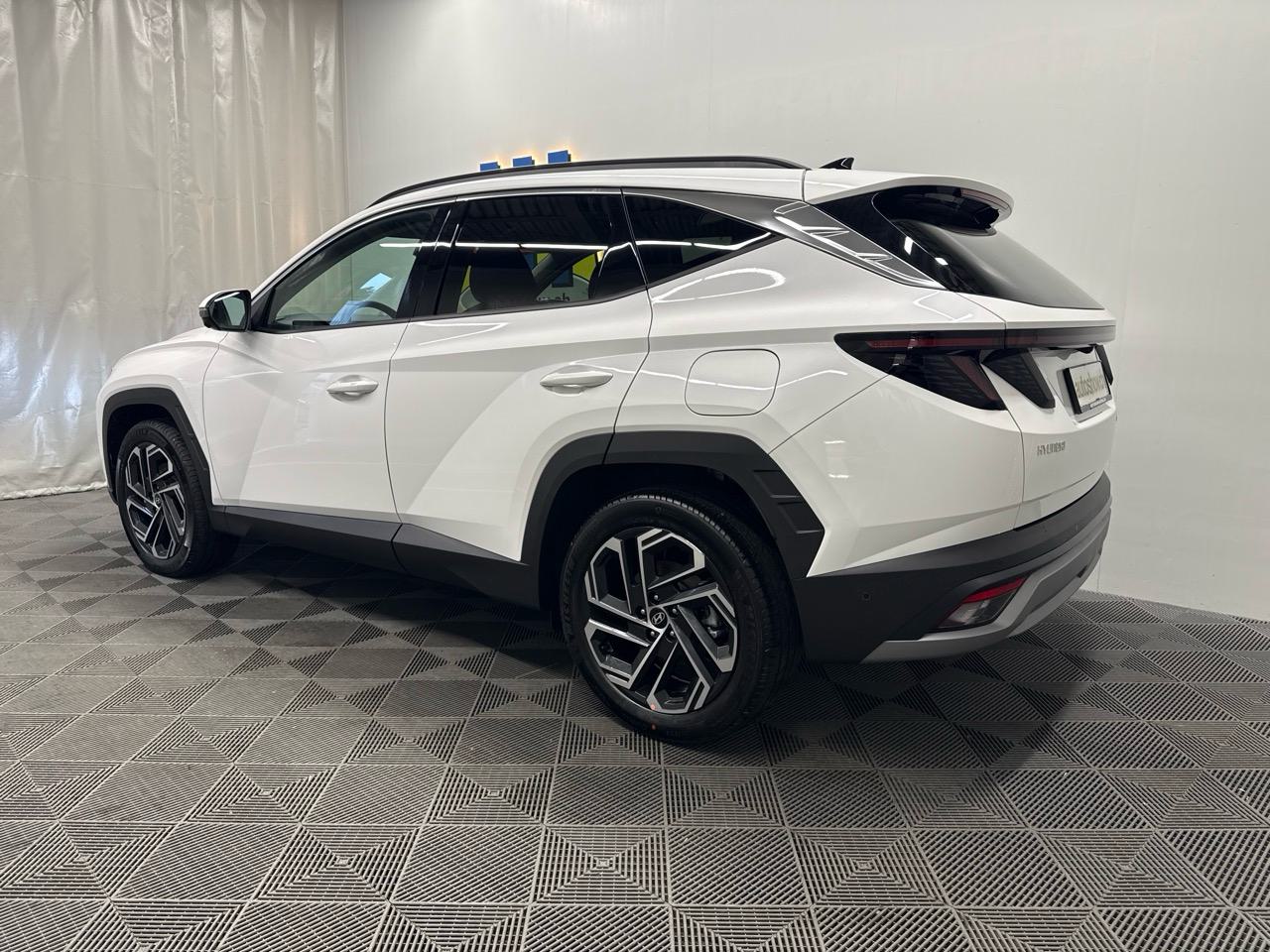 HYUNDAI Tucson 1.6 TGDI PHEV Premium LUX Pack 4WD-showroom-element-1