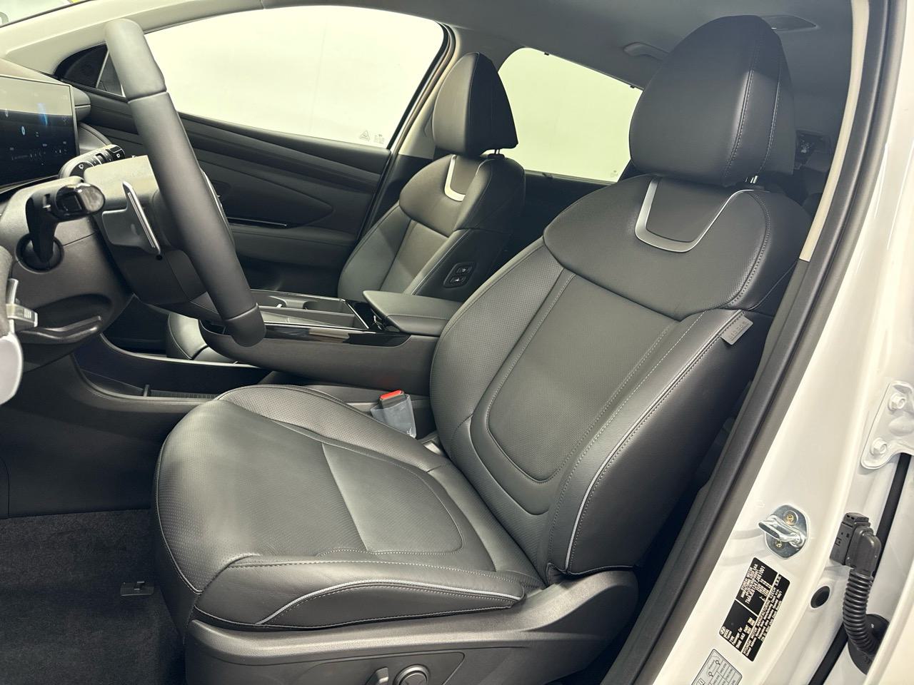 HYUNDAI Tucson 1.6 TGDI PHEV Premium LUX Pack 4WD-showroom-element-3