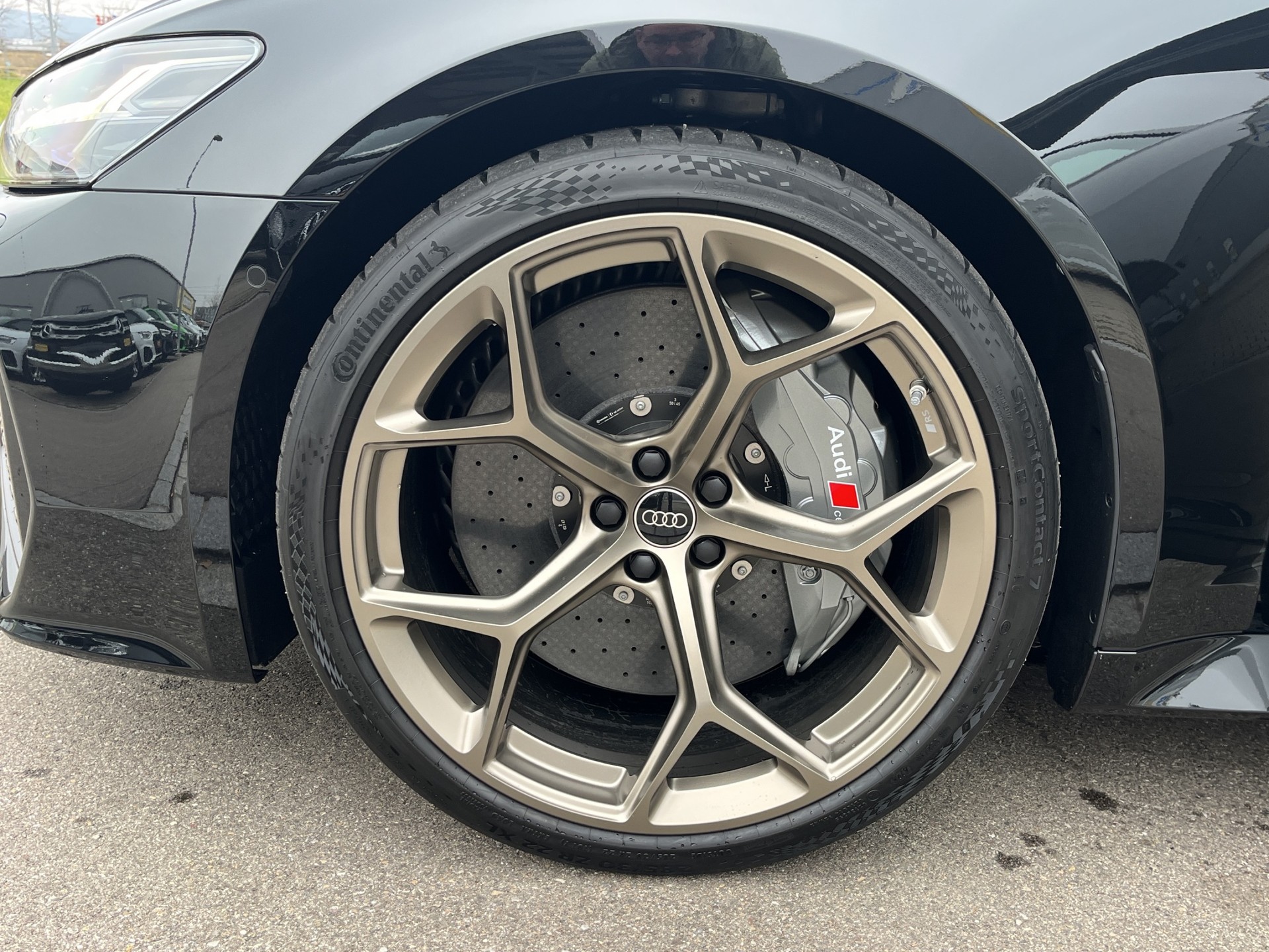 AUDI RS6 Avant 4.0 TFSI V8 Performance quattro*Keramik-Bremsen, Standheizung, AHK, B&O Sound, (5-Jahre Garantie)-image-21