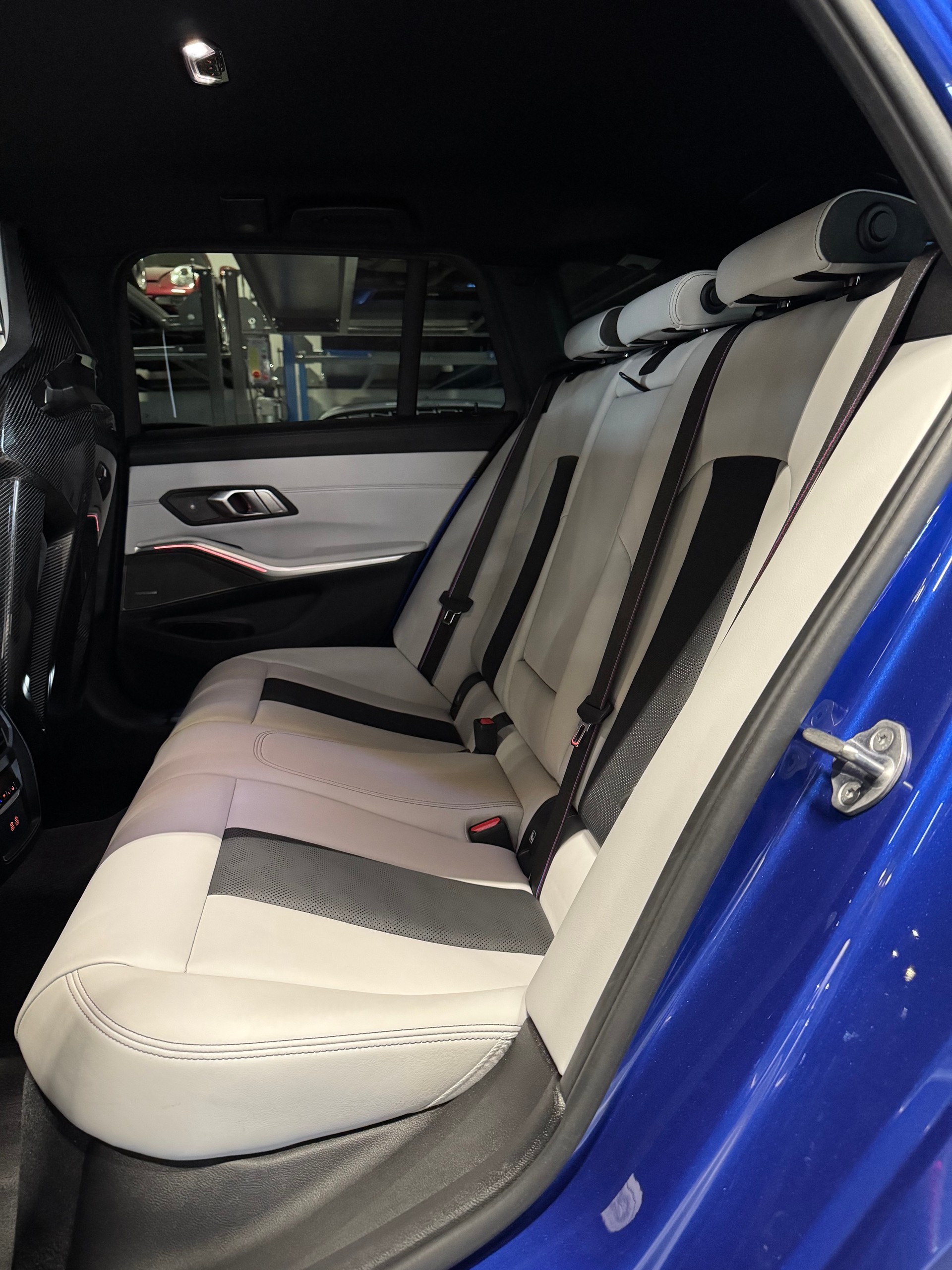 BMW M3 Touring *Portimao blue - LCI*-image-10