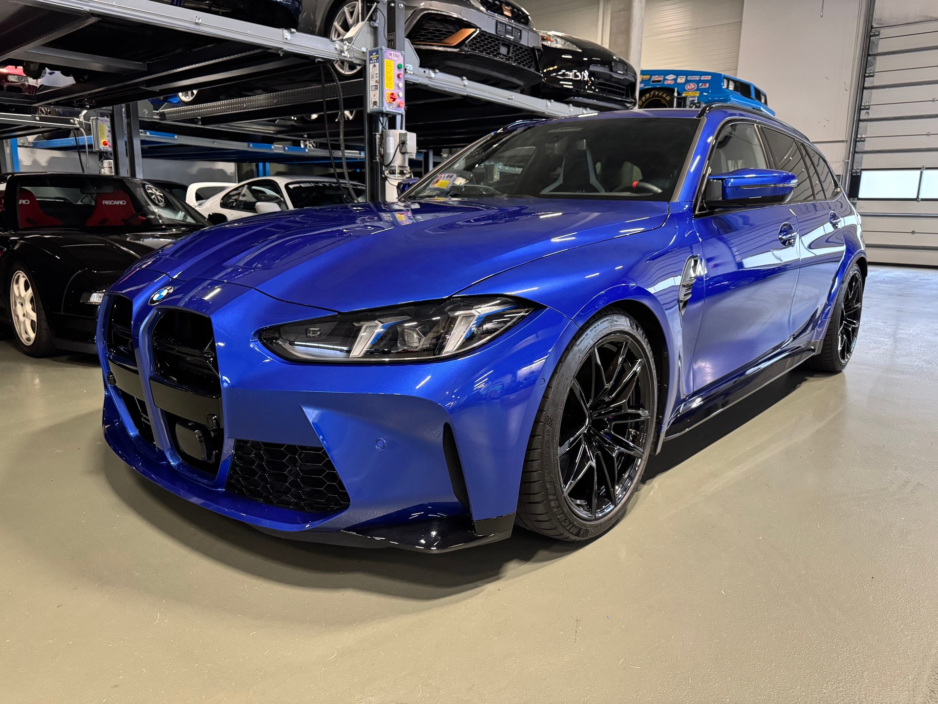 BMW M3 Touring *Portimao blue - LCI*-image-1