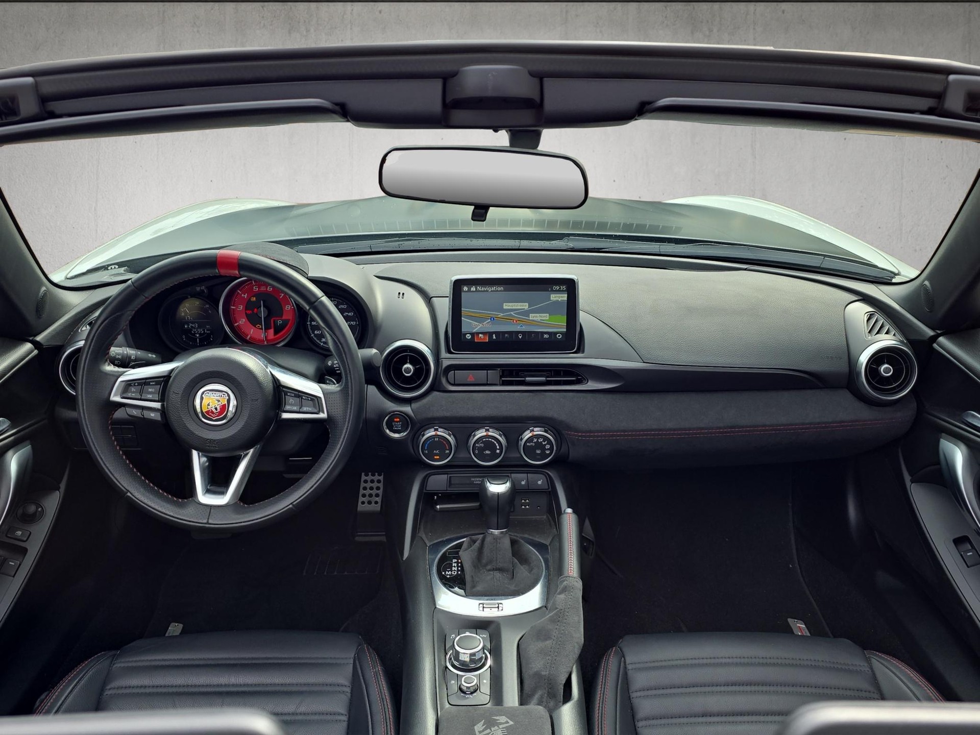 FIAT 124 Abarth Spider 1.4 MultiAir-image-11