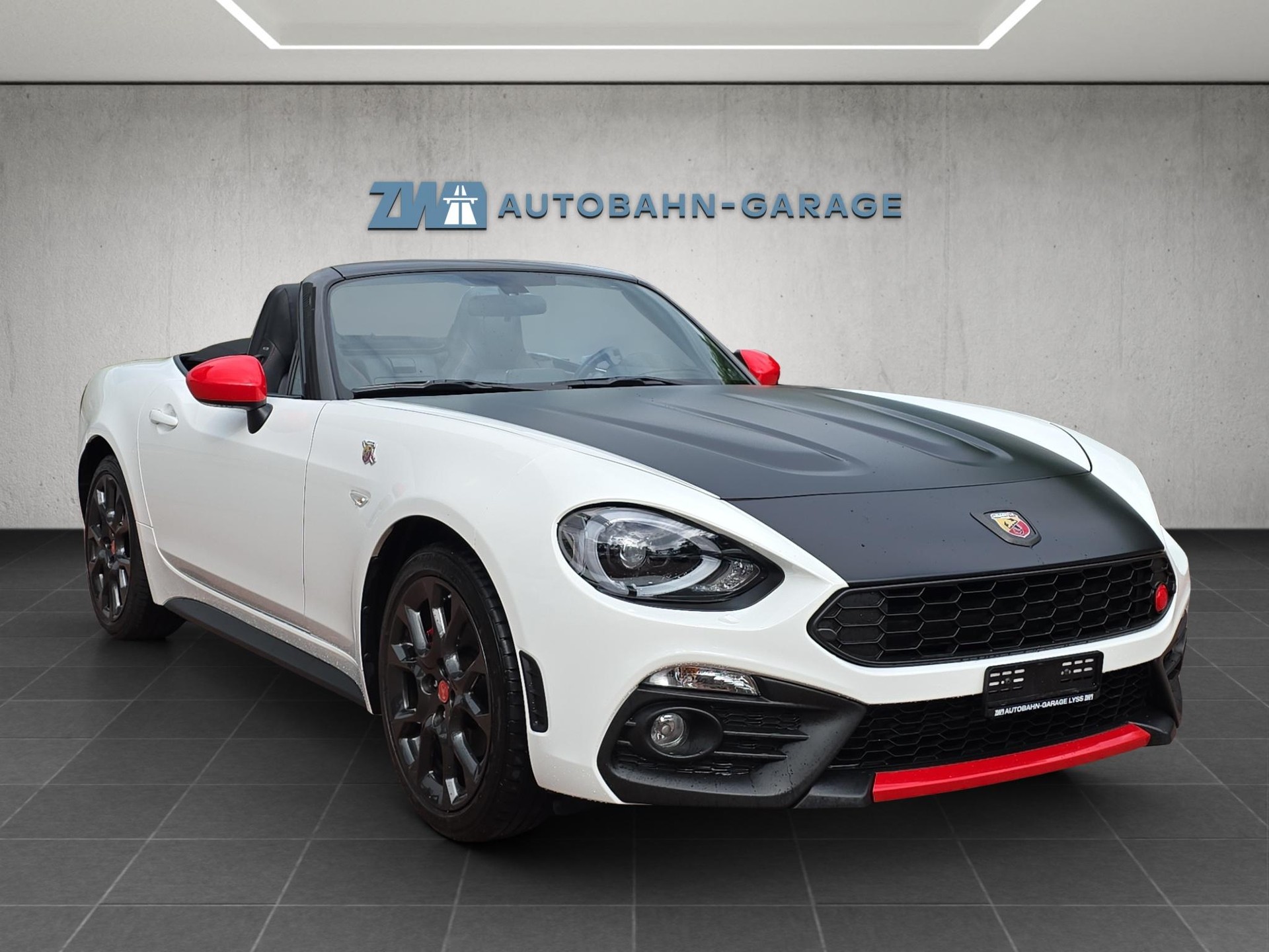 FIAT 124 Abarth Spider 1.4 MultiAir-image-6