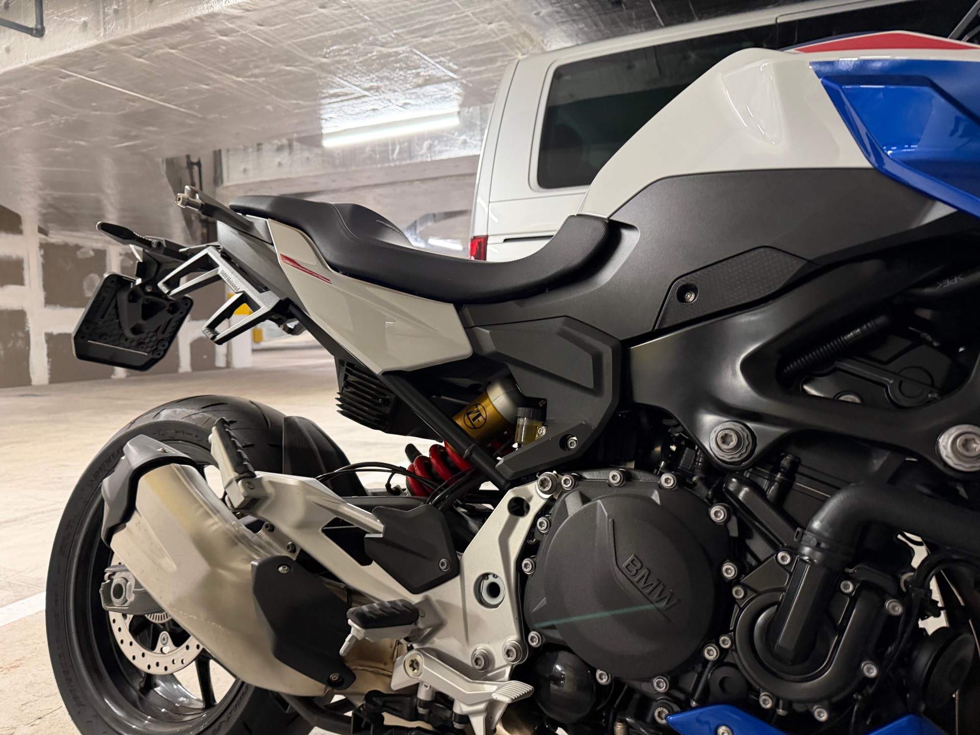 BMW F 900 R ABS-image-6