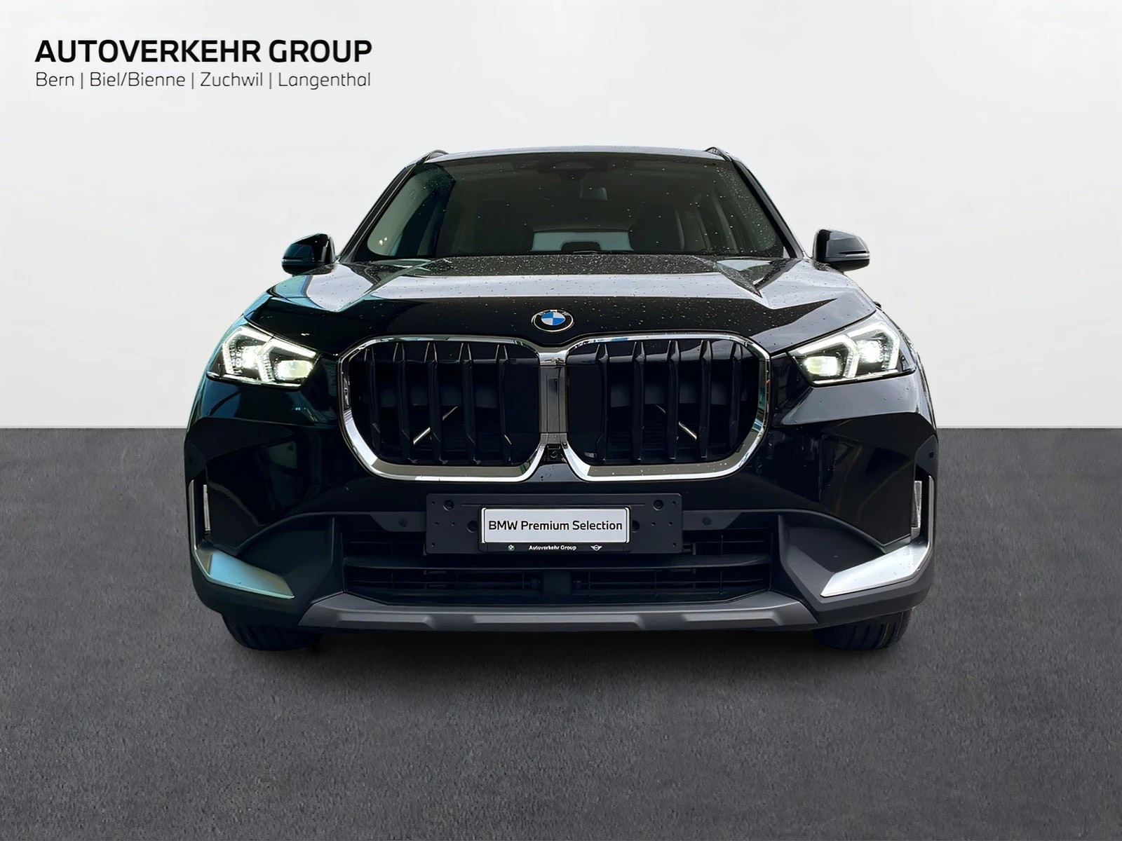 BMW X1 xDrive 23i 48V-showroom-element-3