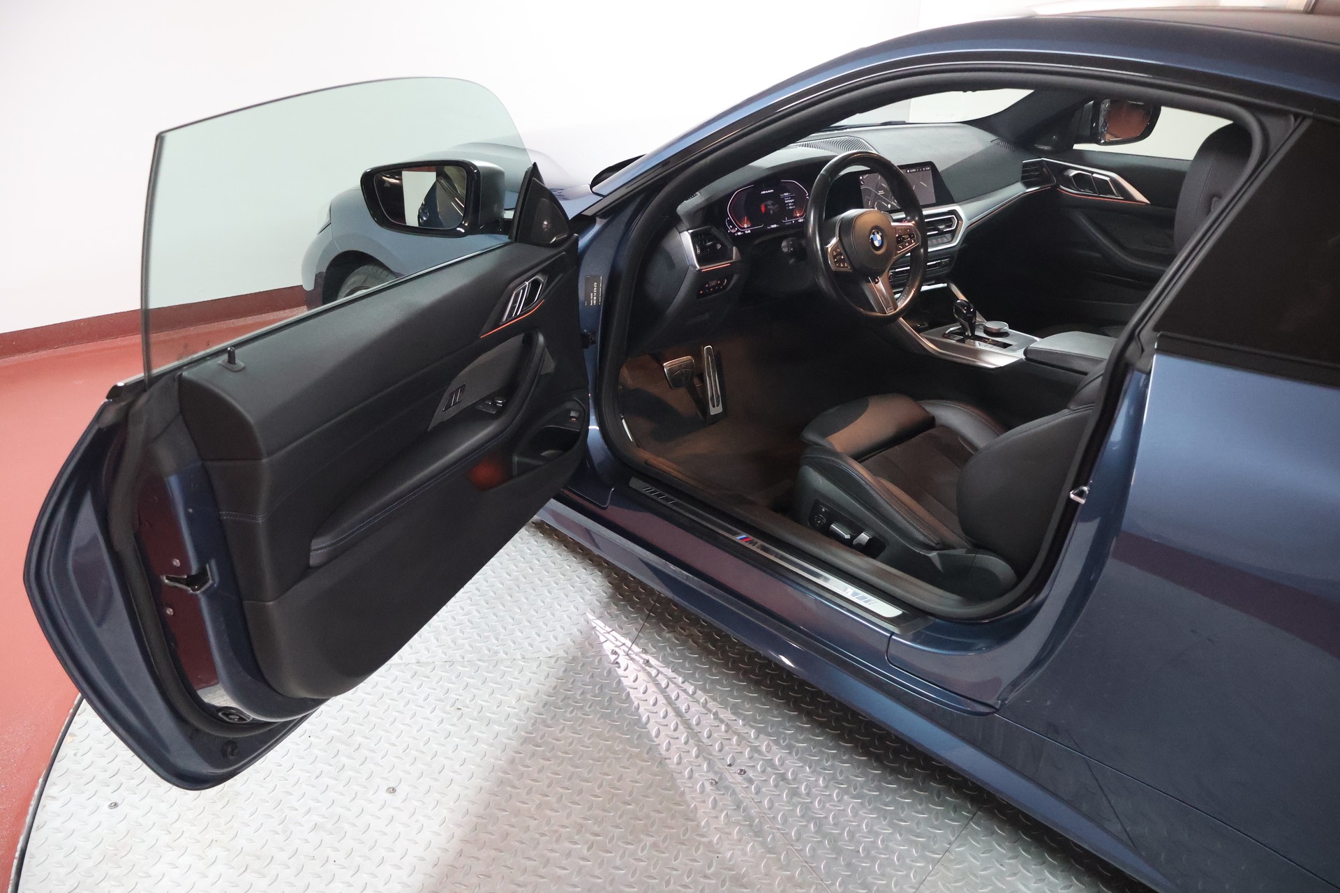 BMW M440i xDrive 48V Coupé Steptronic-image-4