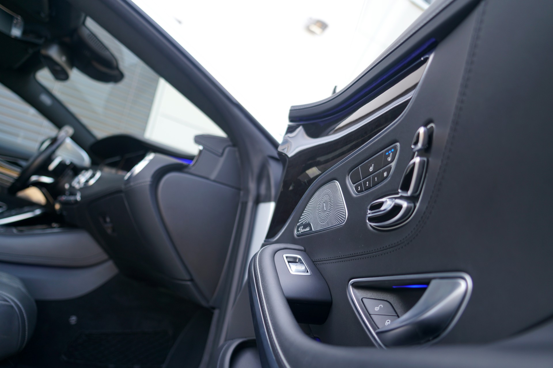 MERCEDES-BENZ S 500 Coupé AMG Line 4Matic 7G-Tronic (CH)-image-11