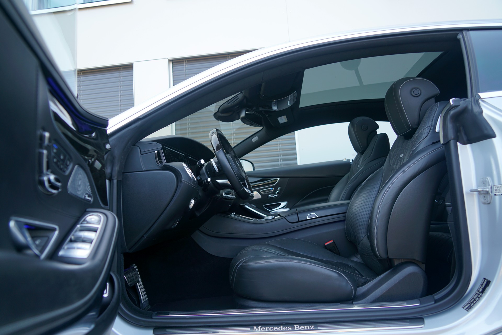 MERCEDES-BENZ S 500 Coupé AMG Line 4Matic 7G-Tronic (CH)-image-5
