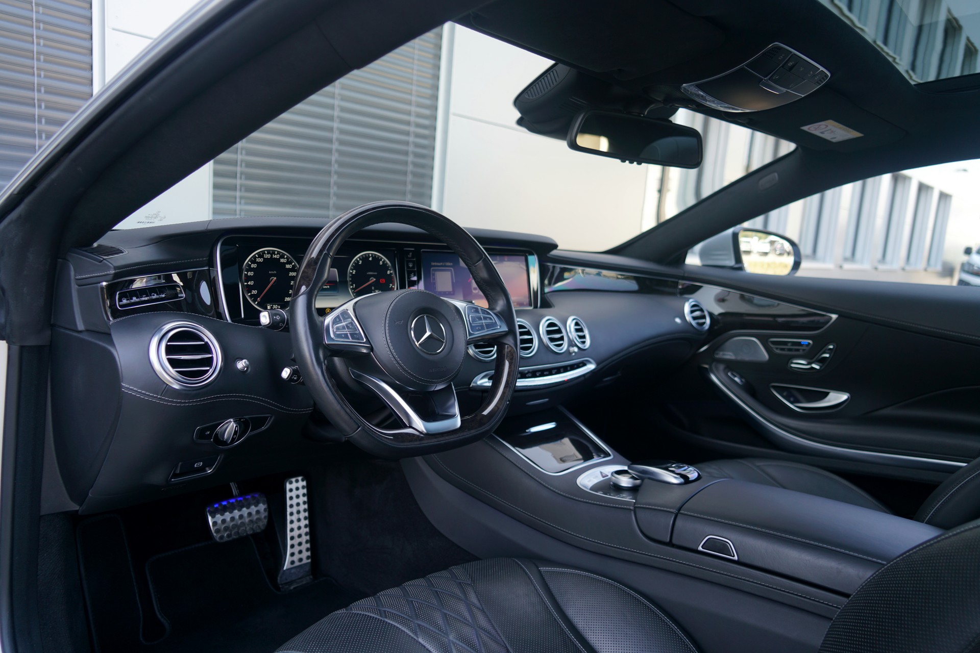 MERCEDES-BENZ S 500 Coupé AMG Line 4Matic 7G-Tronic (CH)-image-4