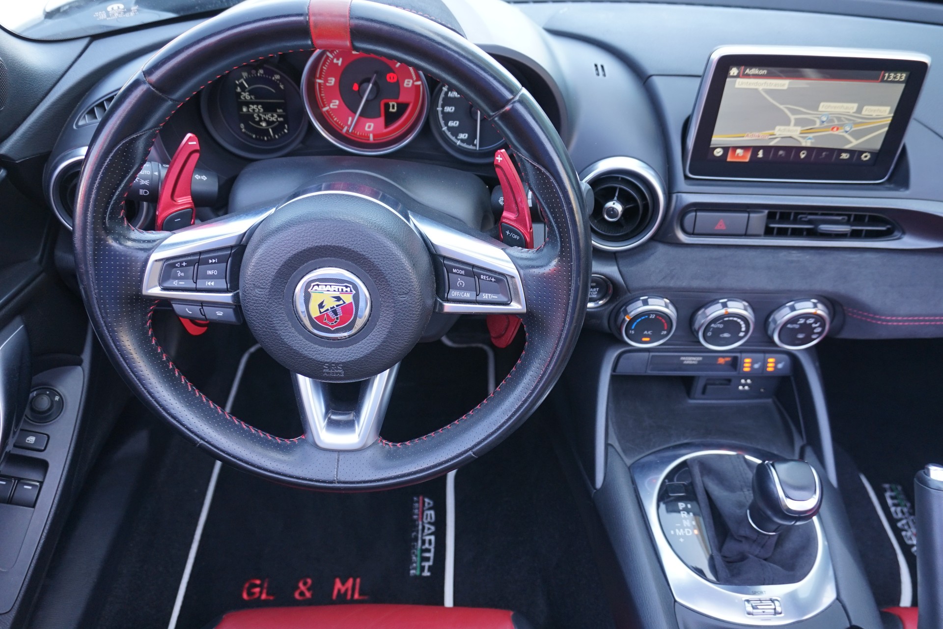 FIAT 124 Spider 1.4 TB Abarth 170PS Automat-image-24