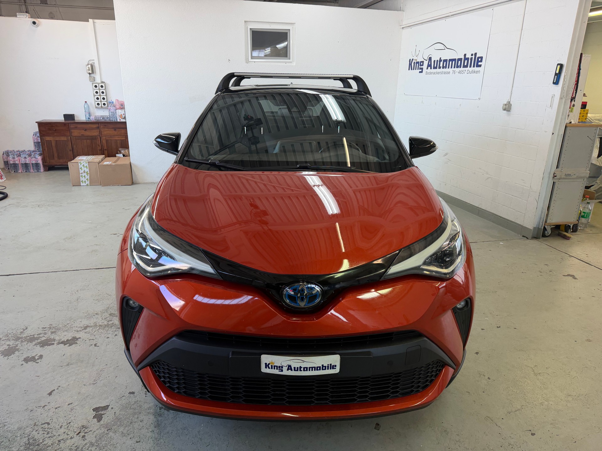 TOYOTA C-HR 2.0 HSD CVT Launch Edition | CH-Auto | 1-Hand | Frisch MFK | Ab Service-showroom-element-2