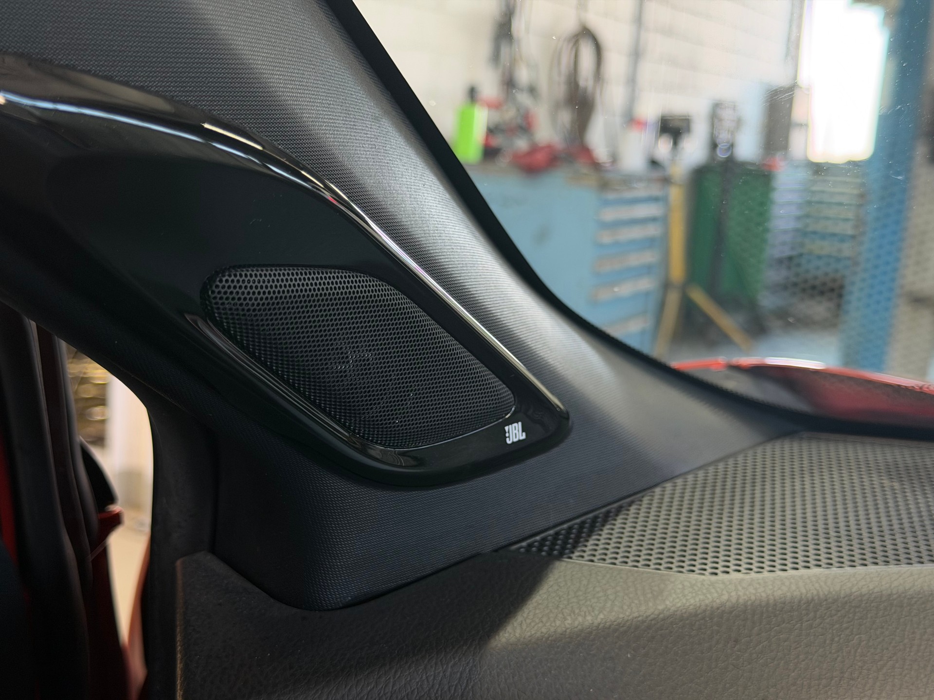 TOYOTA C-HR 2.0 HSD CVT Launch Edition | CH-Auto | 1-Hand | Frisch MFK | Ab Service-image-15