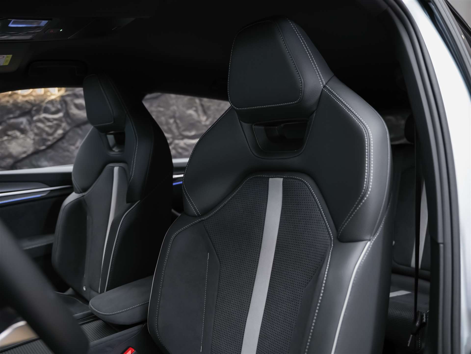 SKODA Kodiaq 2.0 TDI Sportline 4x4 *Matrix LED*Anhängerkupplung*-image-9