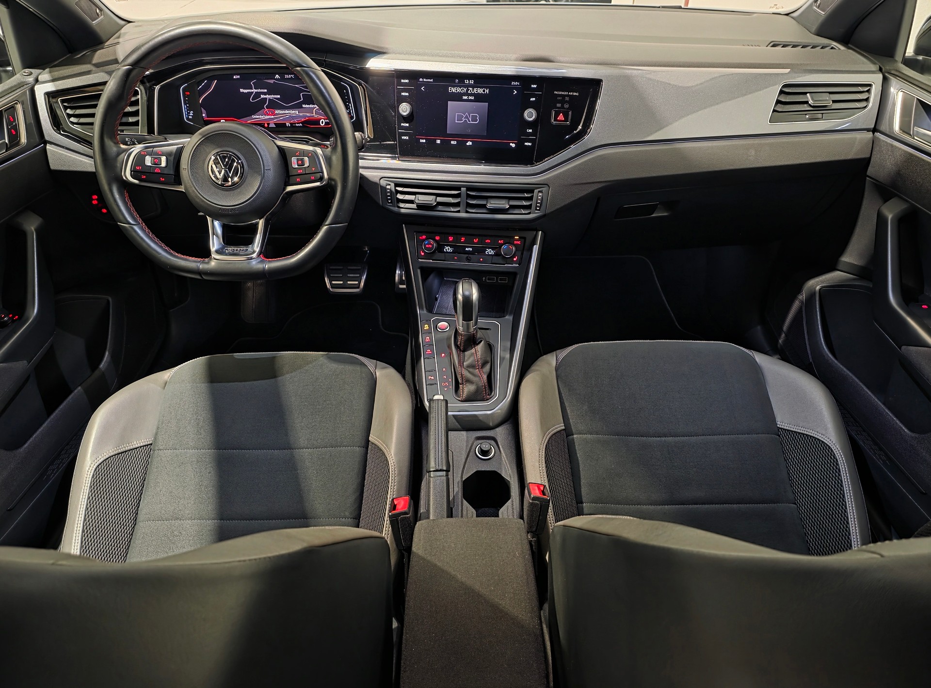 VW Polo 2.0 TSI GTI DSG-image-4