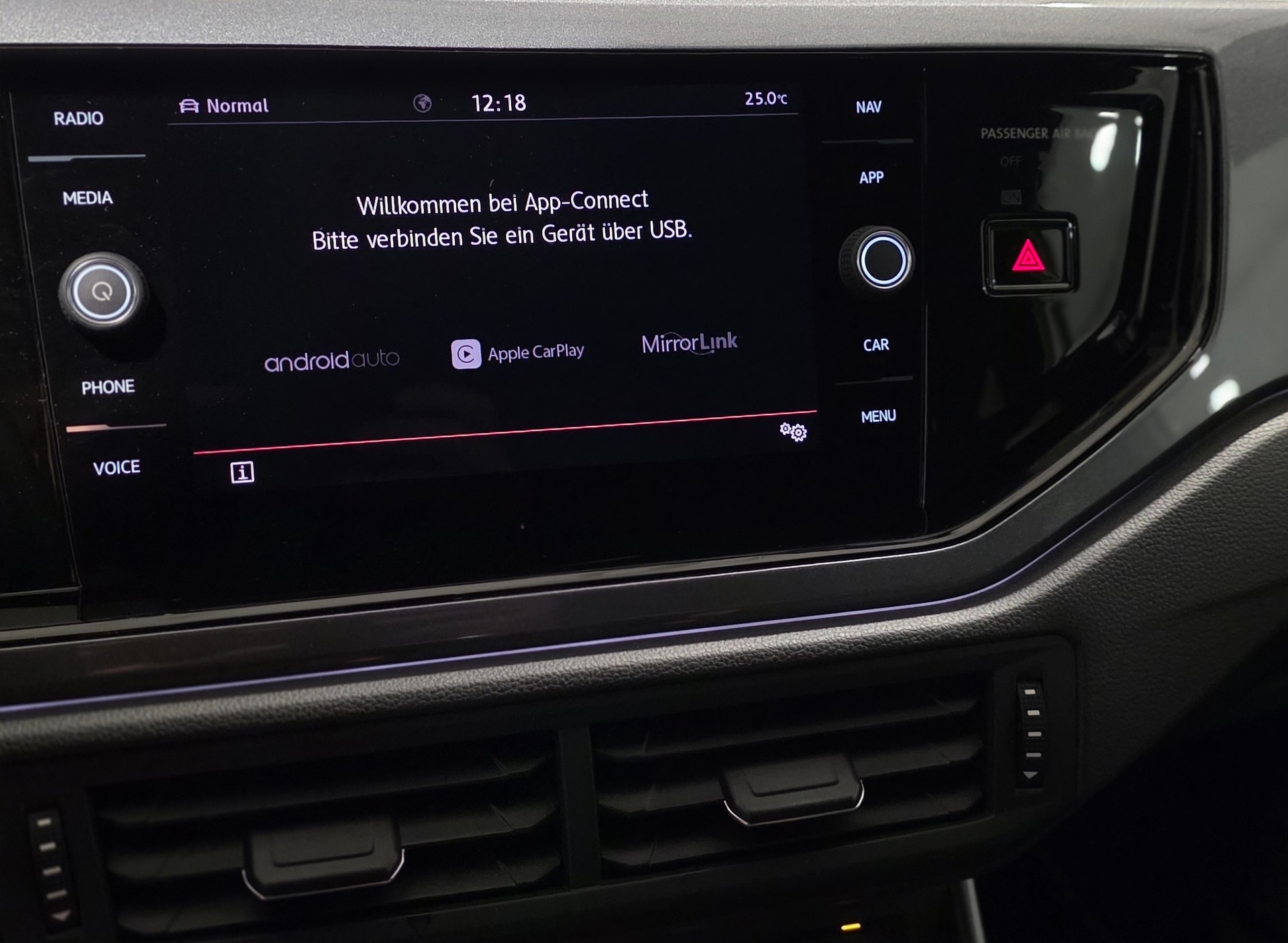 VW Polo 2.0 TSI GTI DSG-image-10
