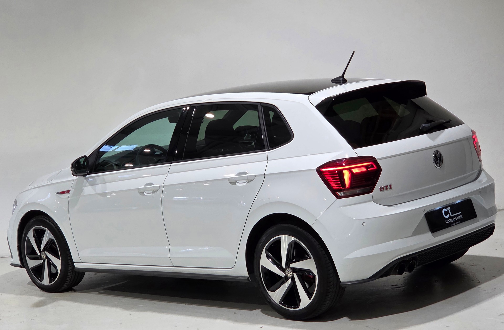 VW Polo 2.0 TSI GTI DSG-showroom-element-2