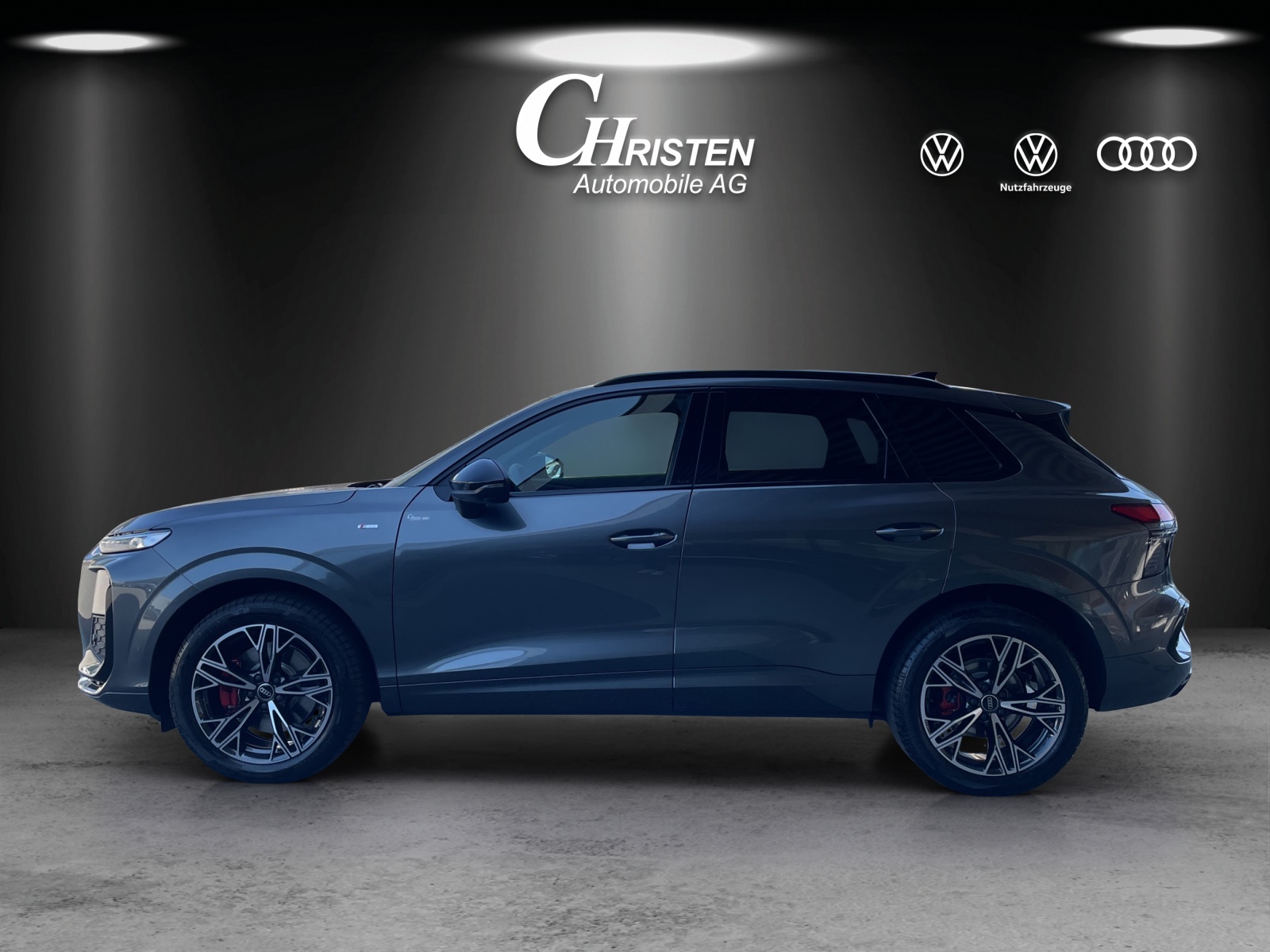 AUDI Q3 SUV TDI quattro 142 kW S tronic-showroom-element-1