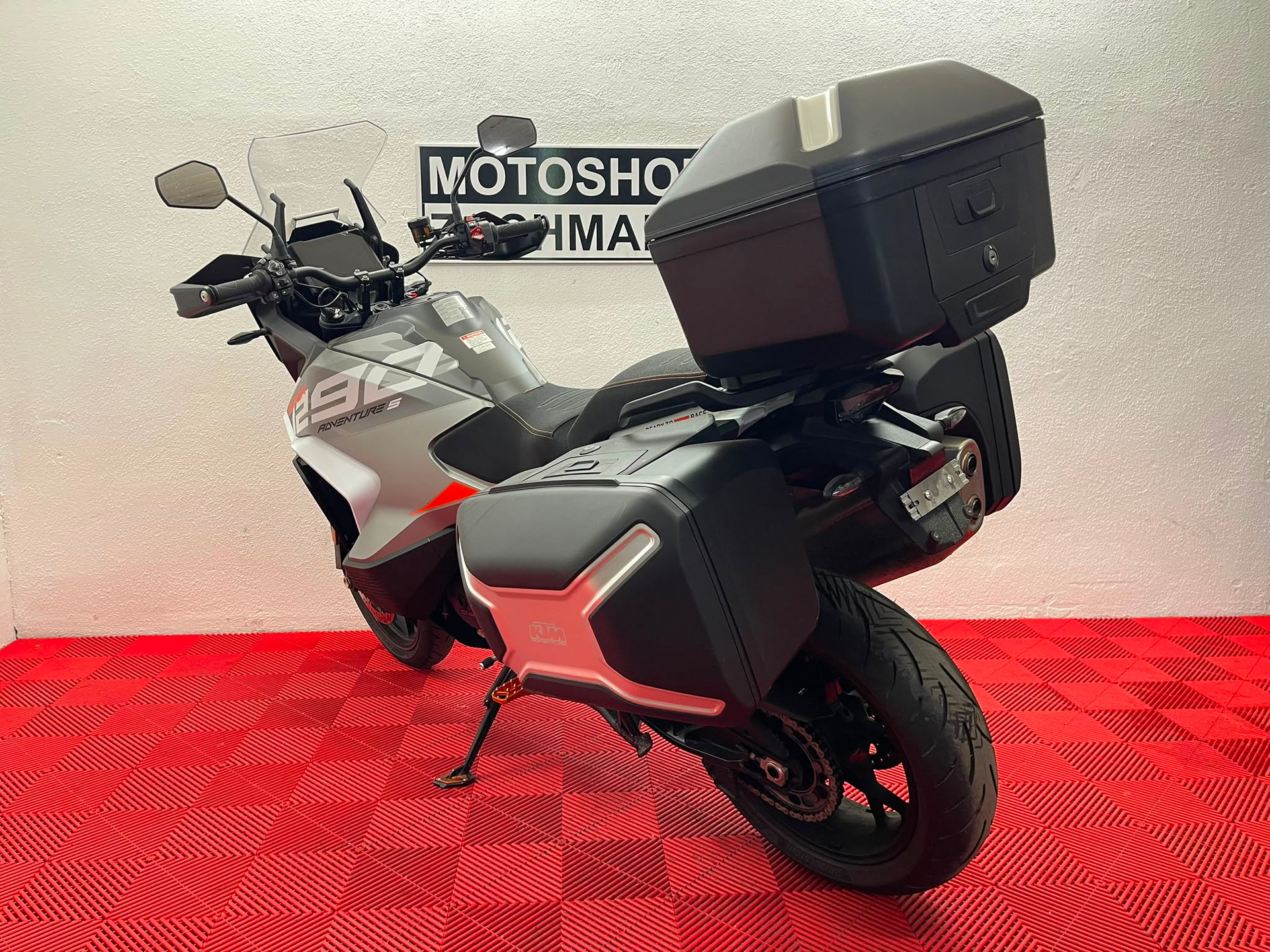 KTM 1290 Super Adventure S-image-4
